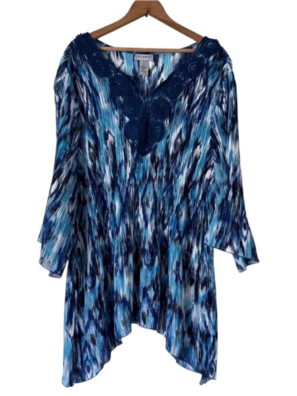 Catherines Artsy Tunic Top 2X Blue Black Accordion Pleat Sharkbite Wide Sleeve